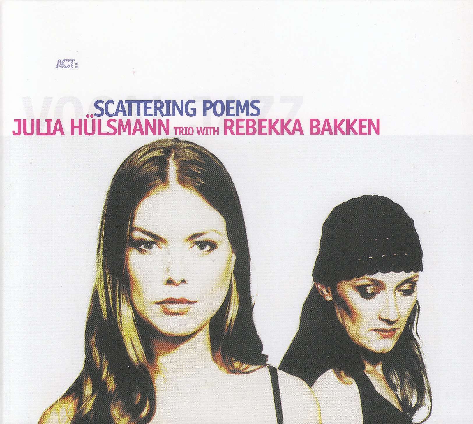 Album-Cover Scattering Poems von der deutschen Pianistin Julia Hülsmann und der norwegischen Sängerin Rebekka Bakken.